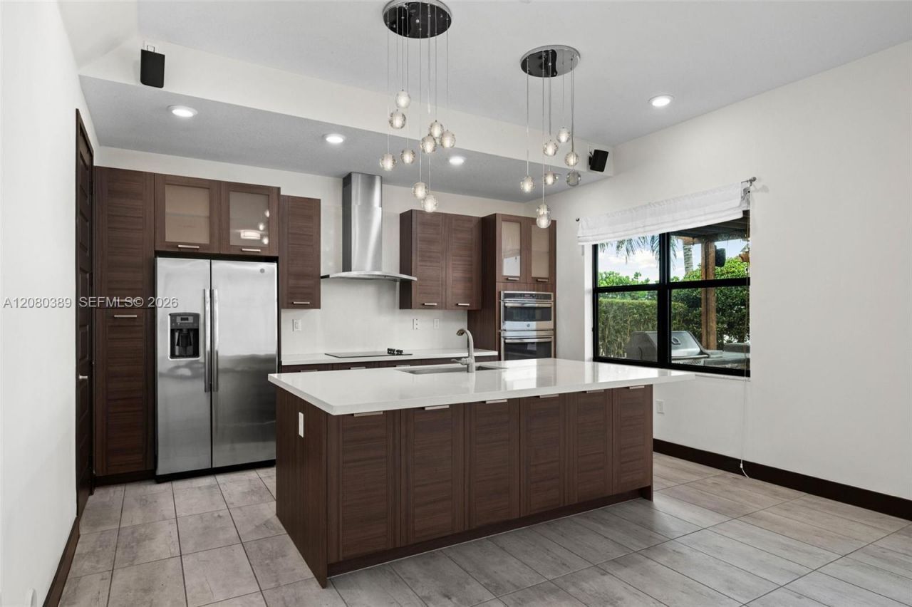 15742 NW 88th Ave, Miami Lakes, FL 33018 Photo