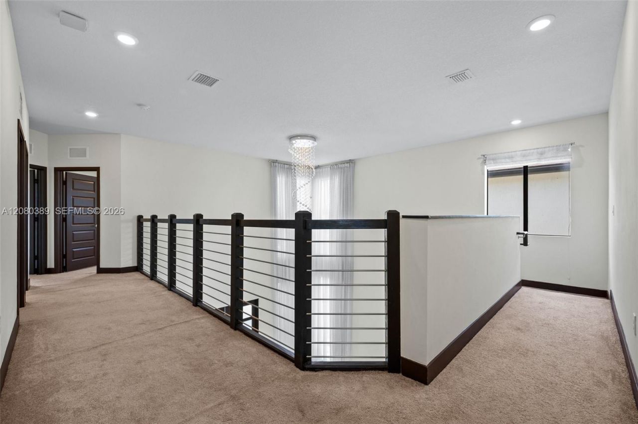 15742 NW 88th Ave, Miami Lakes, FL 33018 Photo