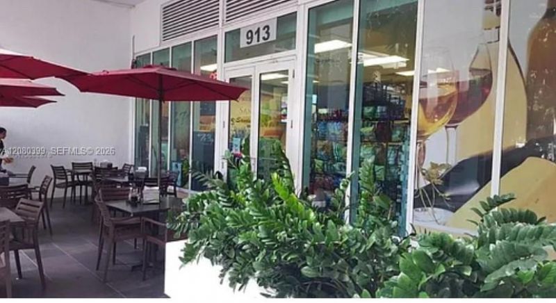 950 Brickell Bay Dr, Unit 2203, Miami, FL 33131 Photo