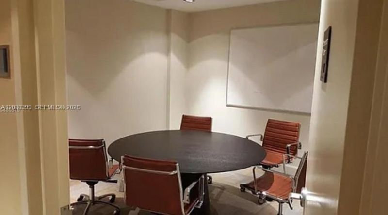 950 Brickell Bay Dr, Unit 2203, Miami, FL 33131 Photo