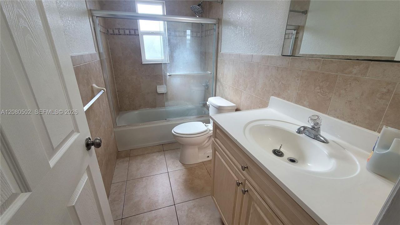 2400 NW 152nd St , Miami Gardens, FL 33054 Photo