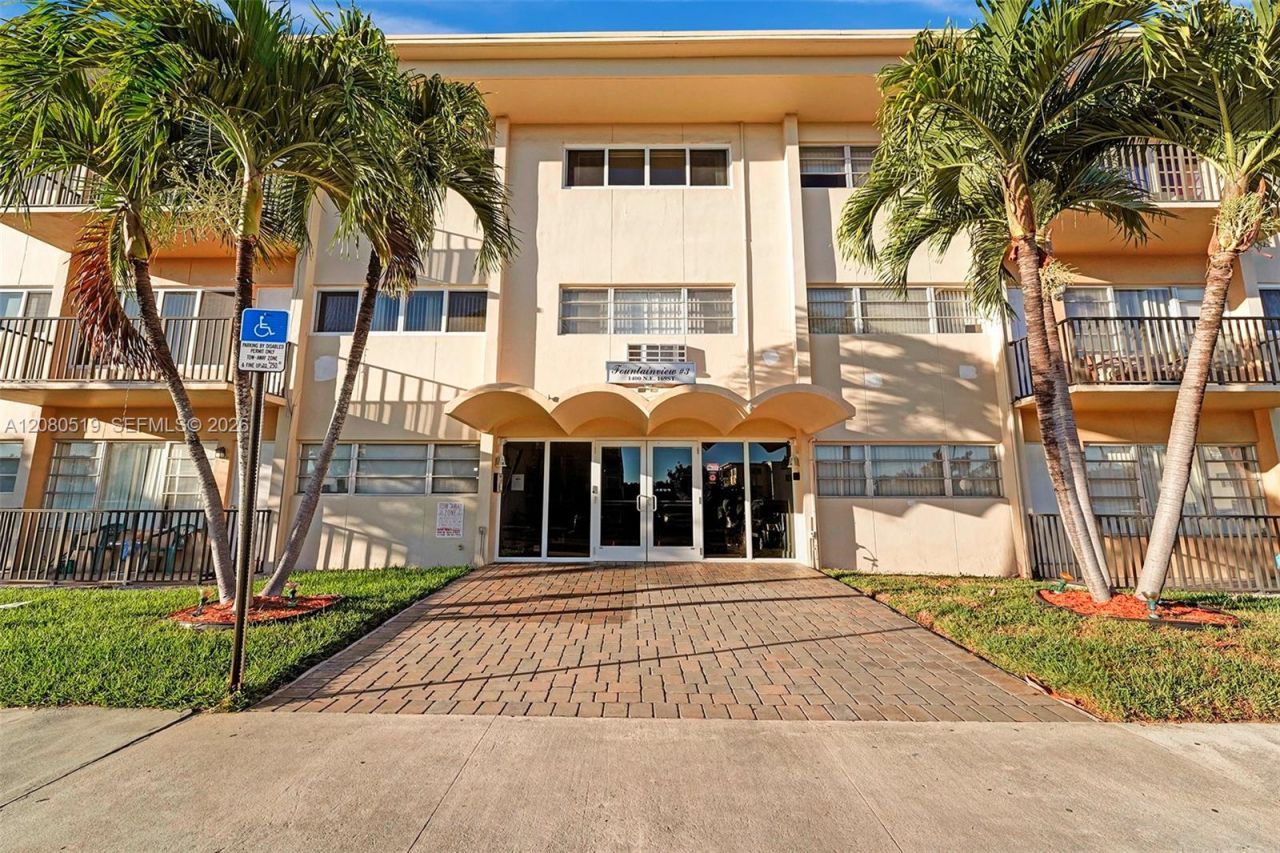 1400 NE 169th St , Unit 305, Miami, FL 33162 Photo