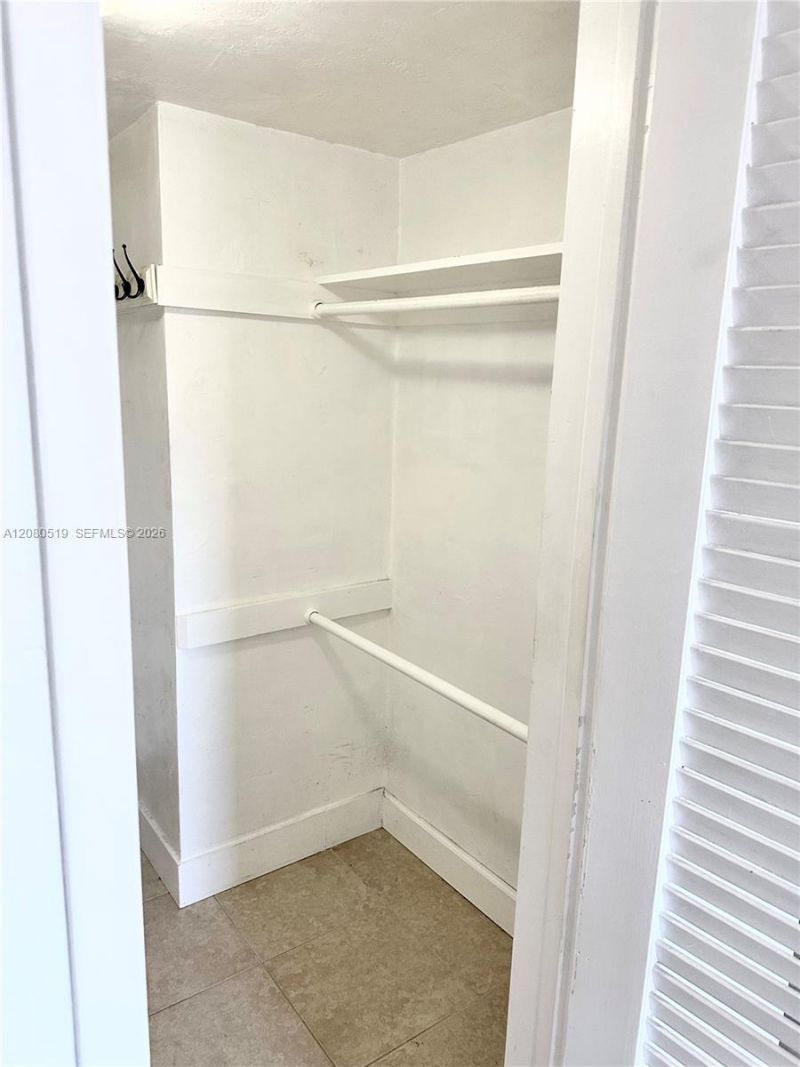 1400 NE 169th St , Unit 305, Miami, FL 33162 Photo