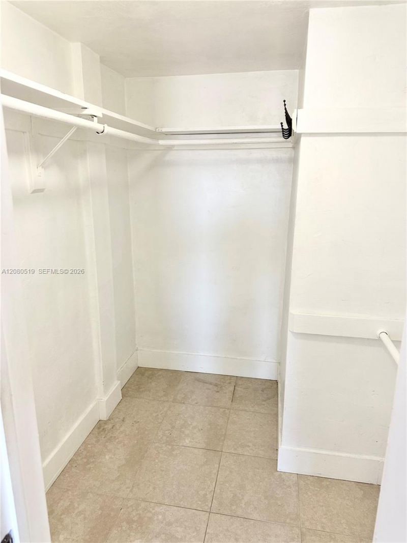 1400 NE 169th St , Unit 305, Miami, FL 33162 Photo