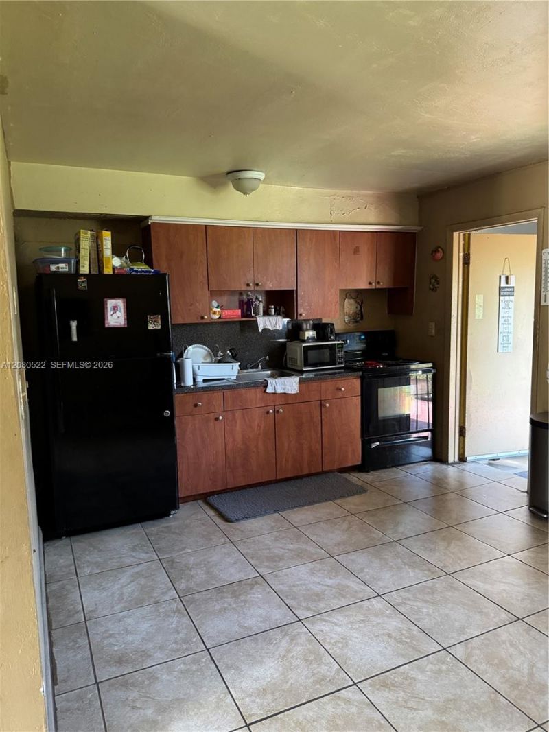 1075 NW 100th St , Miami, FL 33150 Photo