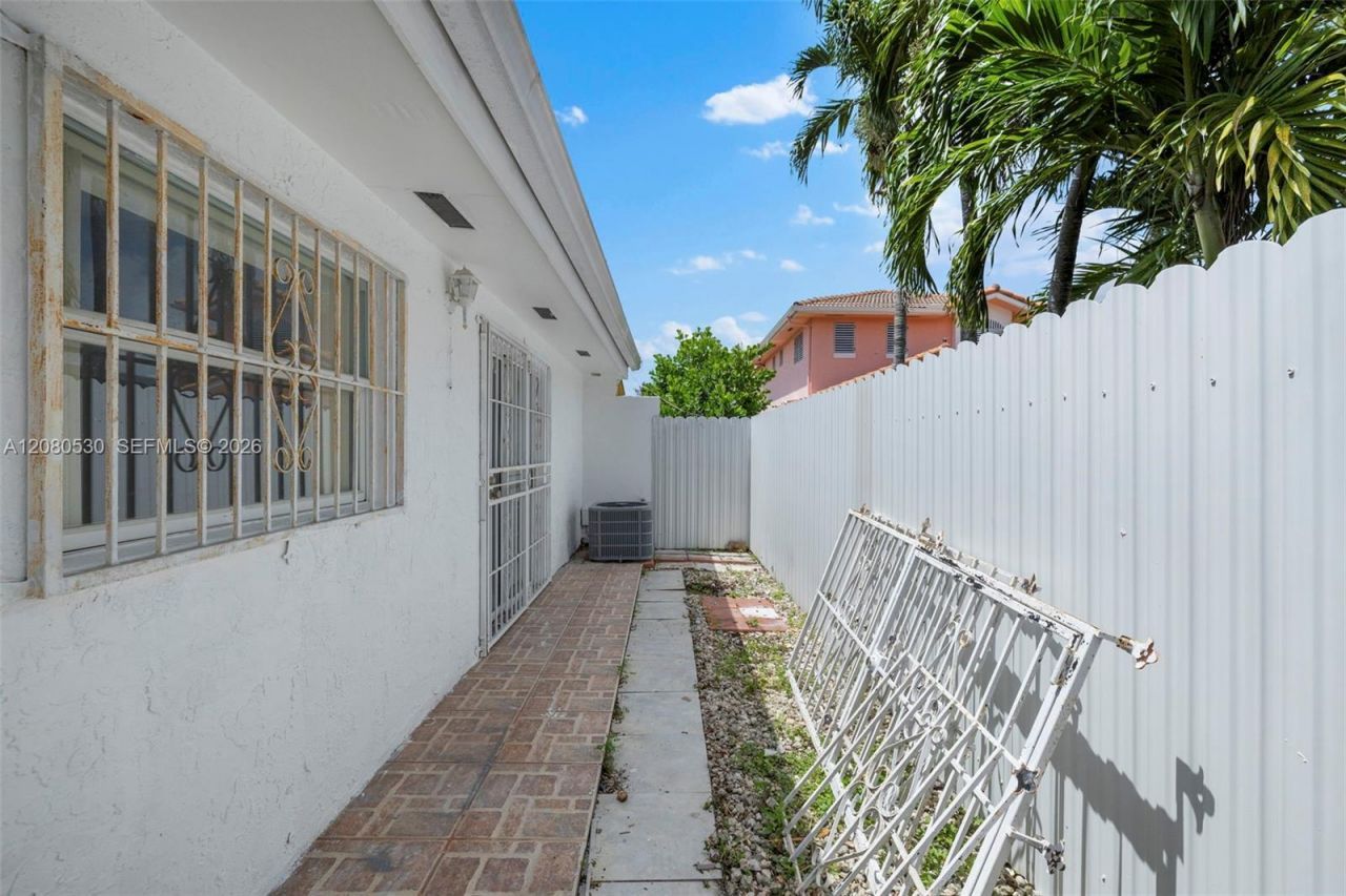 2028 SW 103rd Ct , Unit 2028, Miami, FL 33165 Photo
