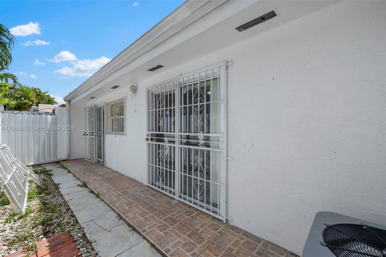 2028 SW 103rd Ct , Unit 2028, Miami, FL 33165 Photo