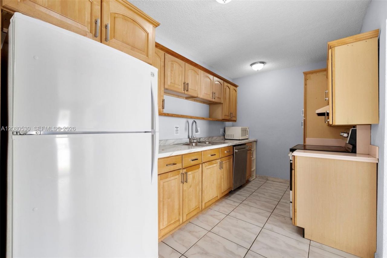 2028 SW 103rd Ct , Unit 2028, Miami, FL 33165 Photo