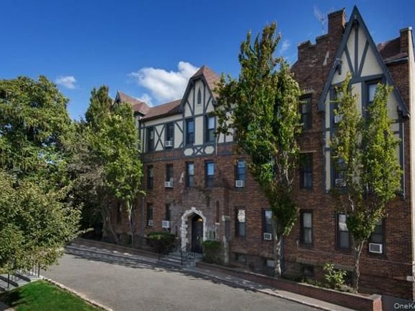 140 Broadway , Unit 1A, Lynbrook, NY 11563