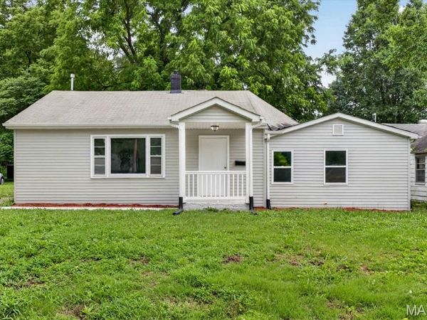 223 Nadine Street , Cahokia, IL 62206