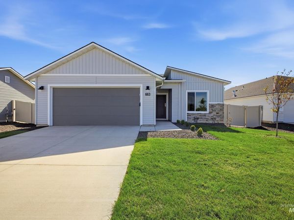 663 W Novak Dr, Emmett, ID 83617