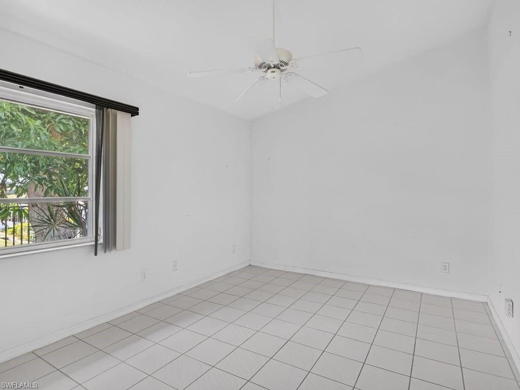 1302 SE 12th Ter , Cape Coral, FL 33990 Photo