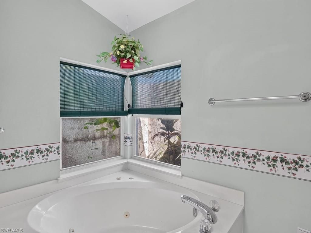 1302 SE 12th Ter , Cape Coral, FL 33990 Photo