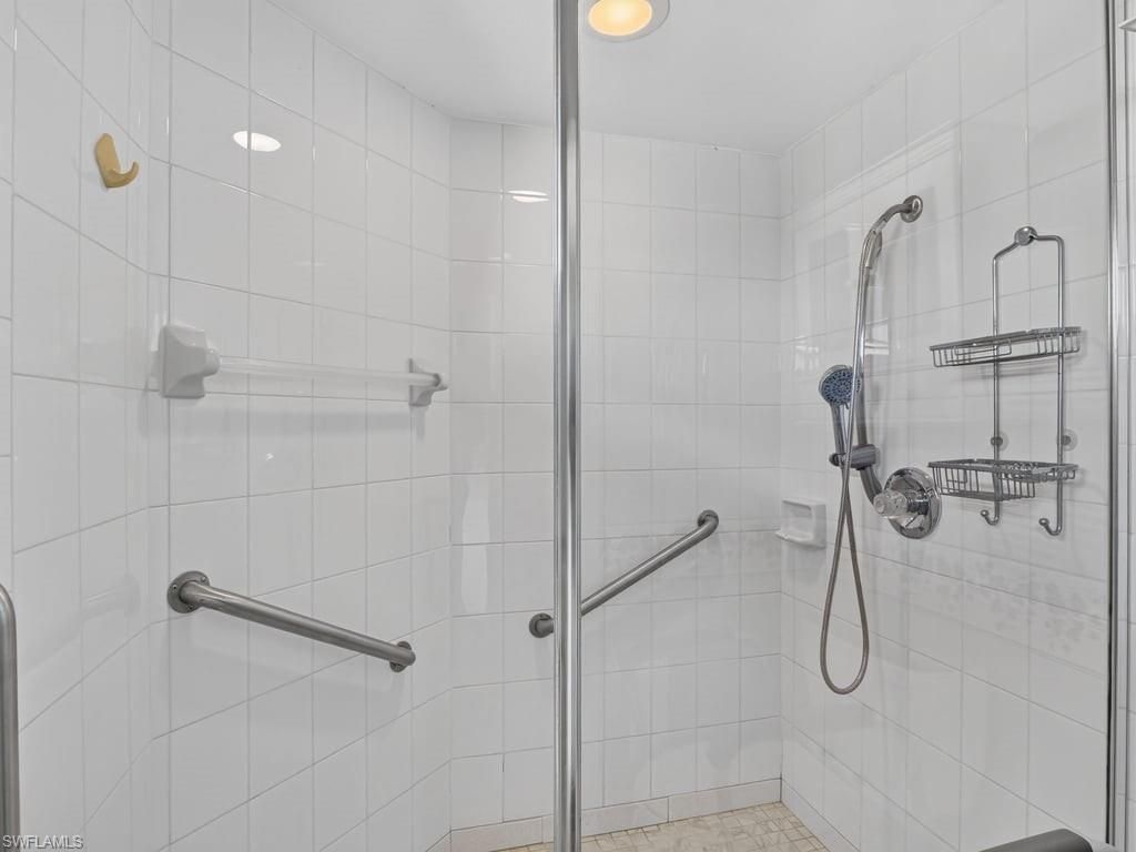 1302 SE 12th Ter , Cape Coral, FL 33990 Photo