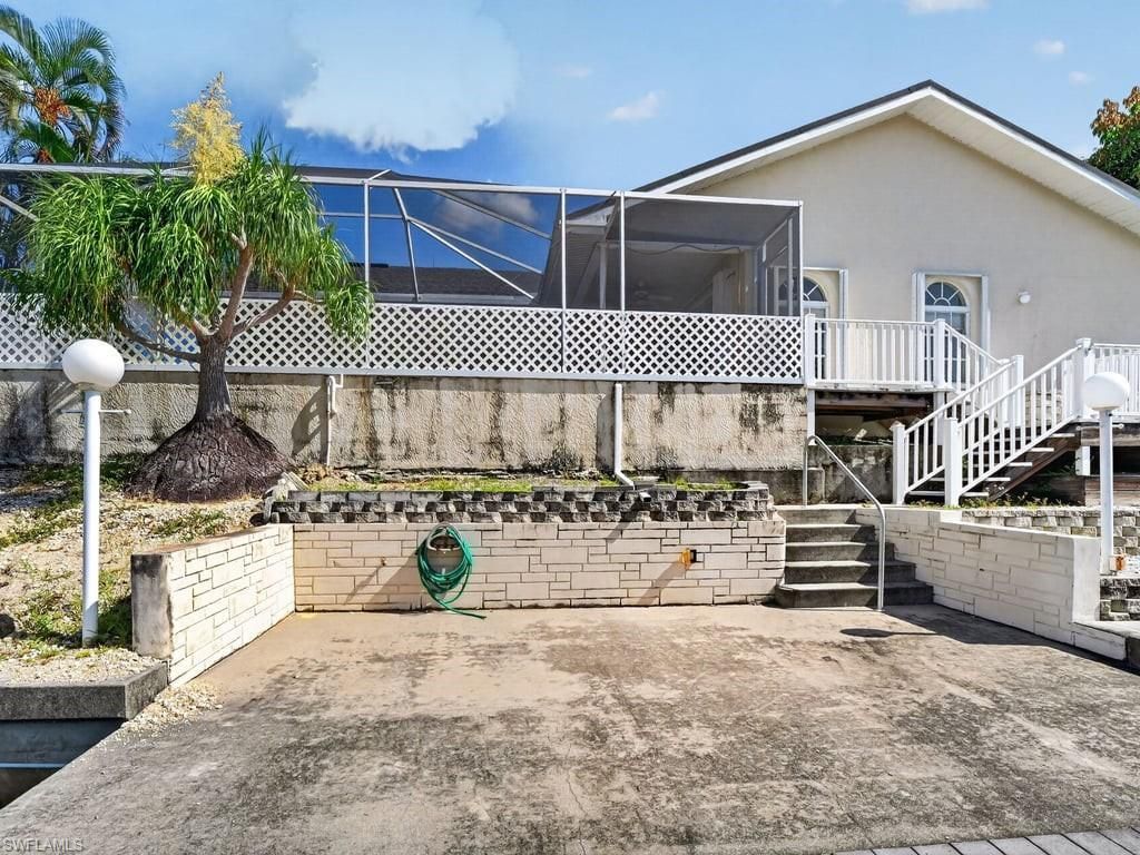 1302 SE 12th Ter , Cape Coral, FL 33990 Photo