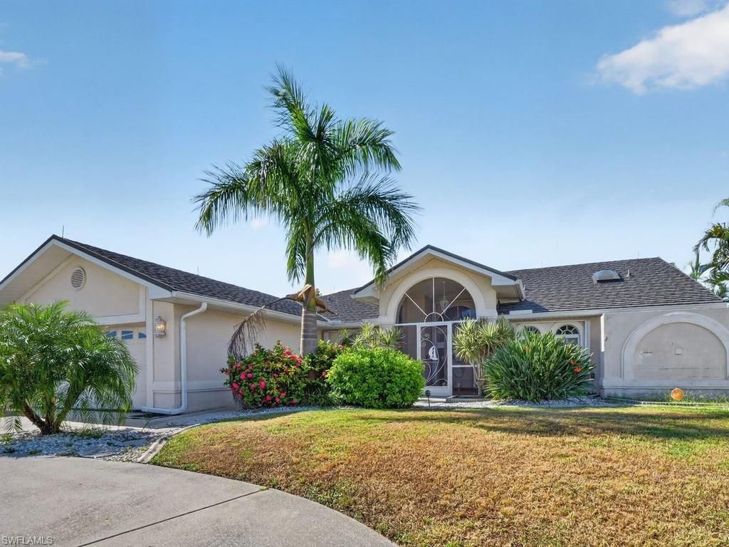 1302 SE 12th Ter , Cape Coral, FL 33990 Photo