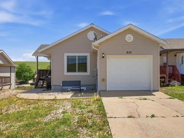 910 Heritage Drive, Spearfish, SD 57783