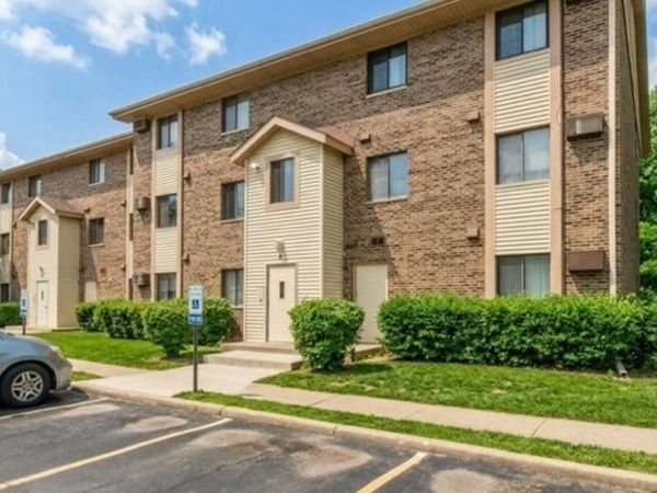 2 Echo Court , Unit 2, Vernon Hills, IL 60061