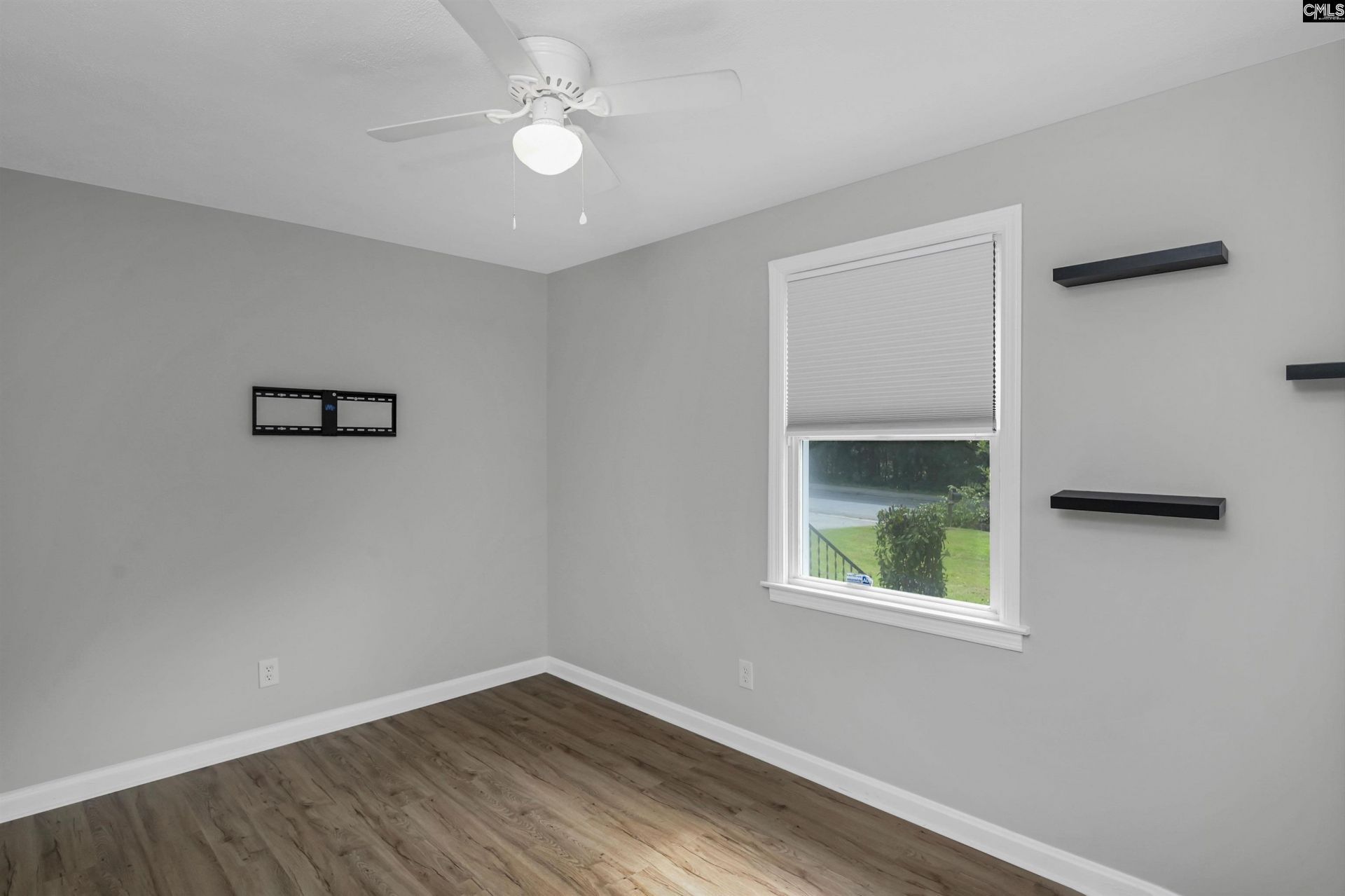 973 Airport Boulevard  Photo 24