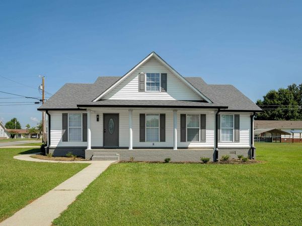 218 Government Blvd, Muscle Shoals, AL 35661