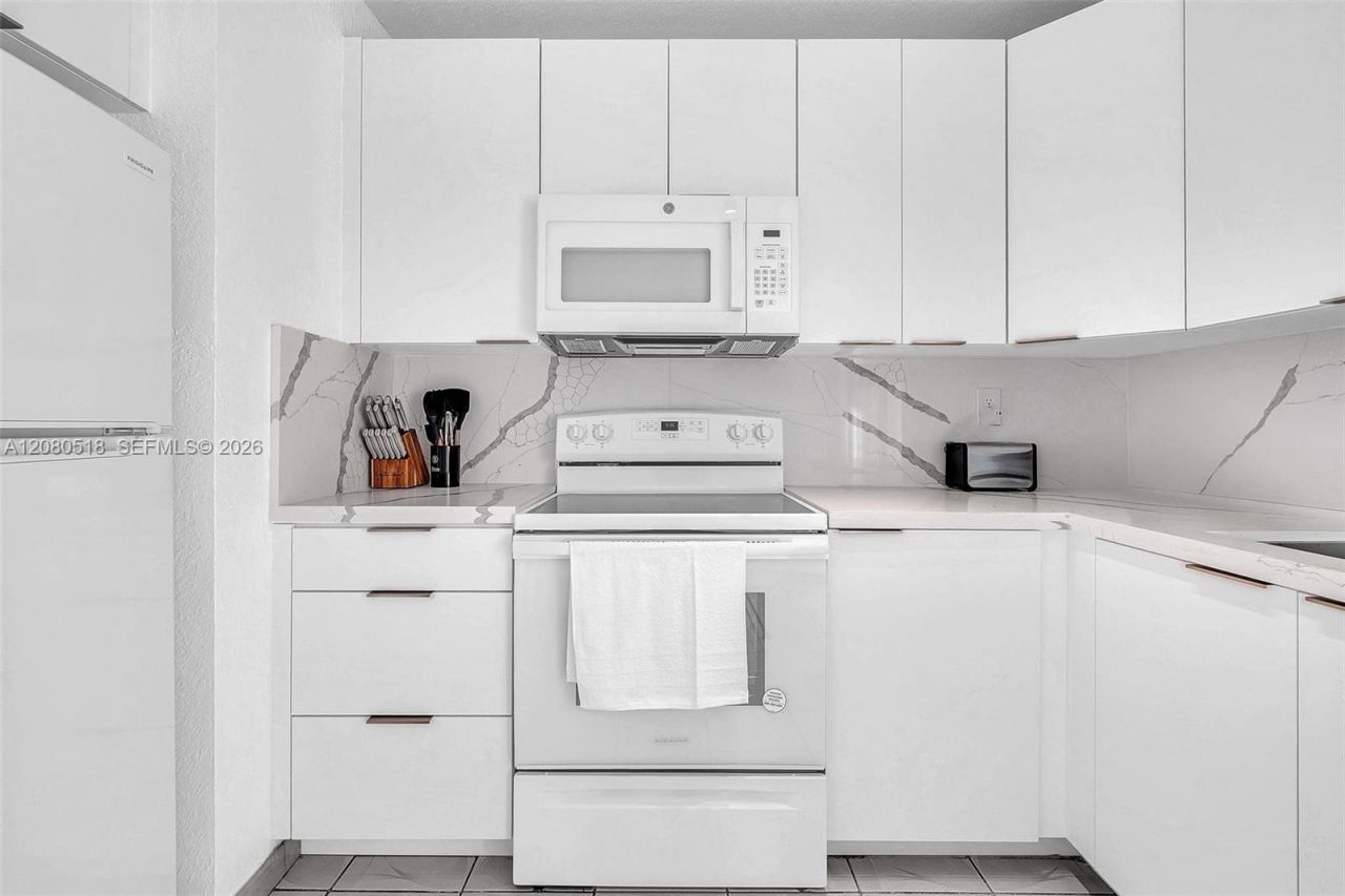 199 SW 12th Ave, Unit 313E, Miami, FL 33130 Photo