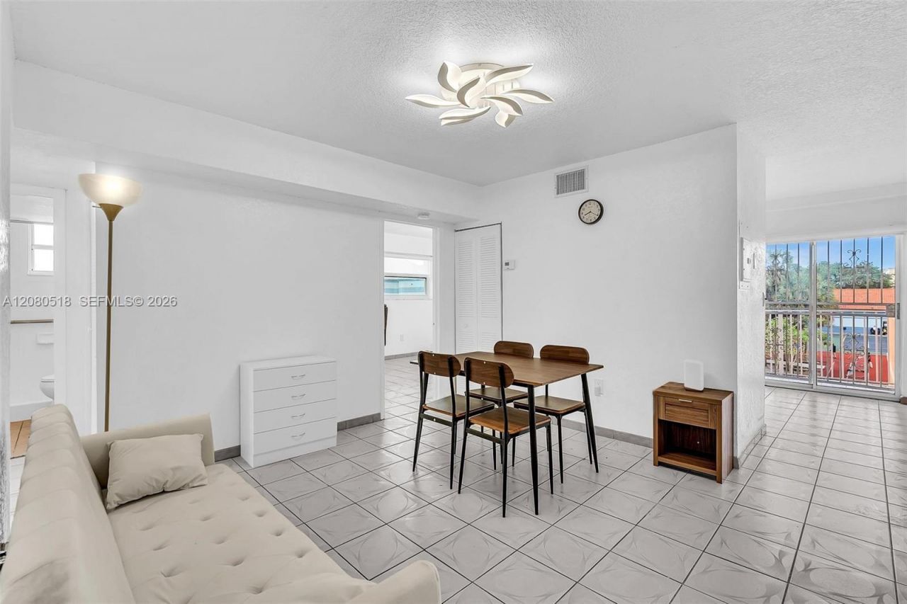 199 SW 12th Ave, Unit 313E, Miami, FL 33130 Photo