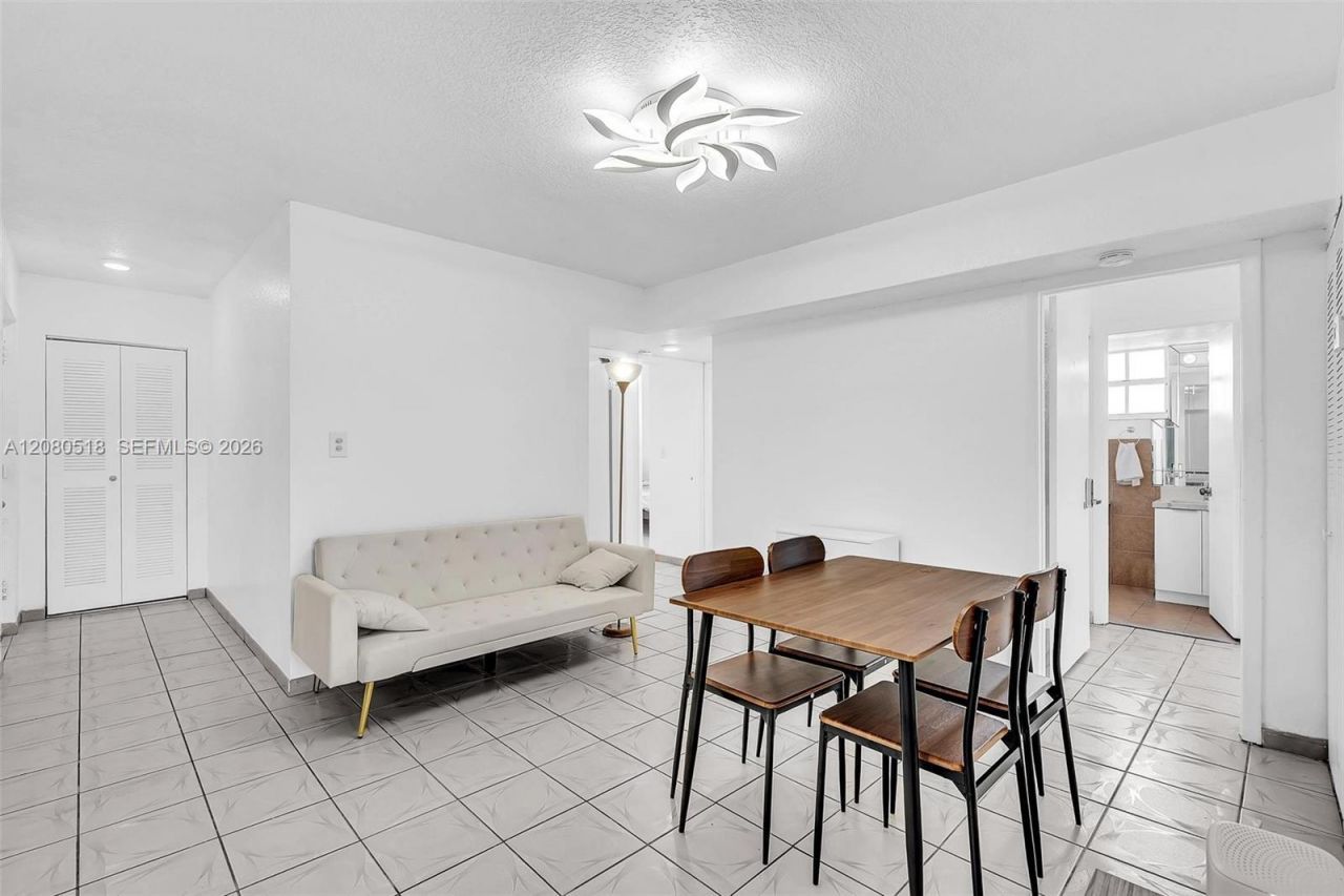 199 SW 12th Ave, Unit 313E, Miami, FL 33130 Photo