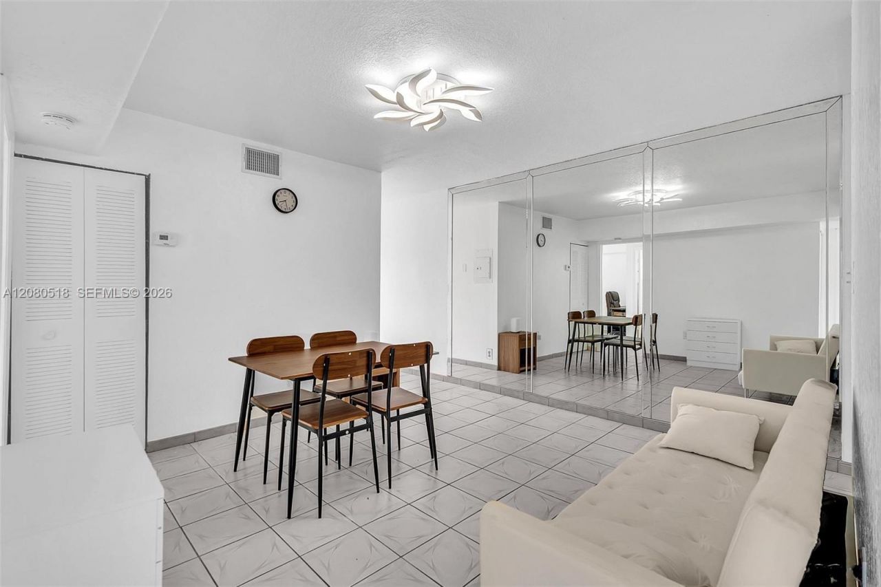 199 SW 12th Ave, Unit 313E, Miami, FL 33130 Photo