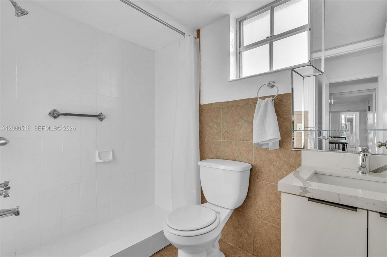 199 SW 12th Ave, Unit 313E, Miami, FL 33130 Photo