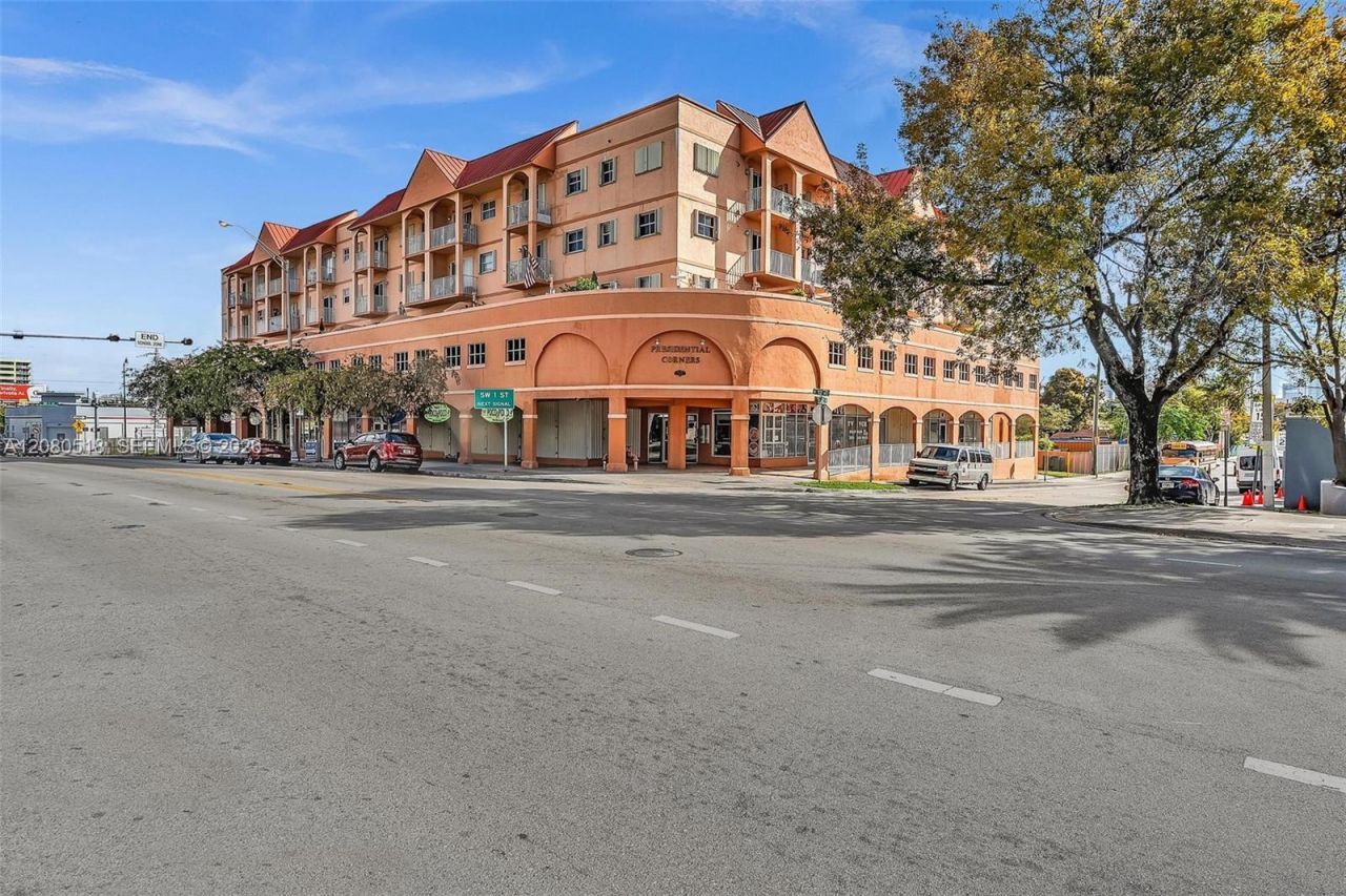 199 SW 12th Ave, Unit 313E, Miami, FL 33130 Photo