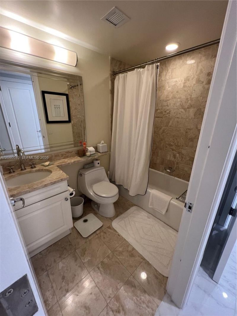 1435 Brickell Ave , Unit 3307, Miami, FL 33131 Photo