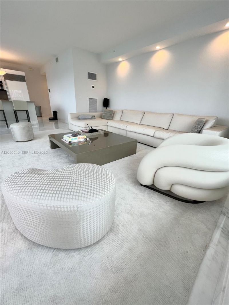1435 Brickell Ave , Unit 3307, Miami, FL 33131 Photo