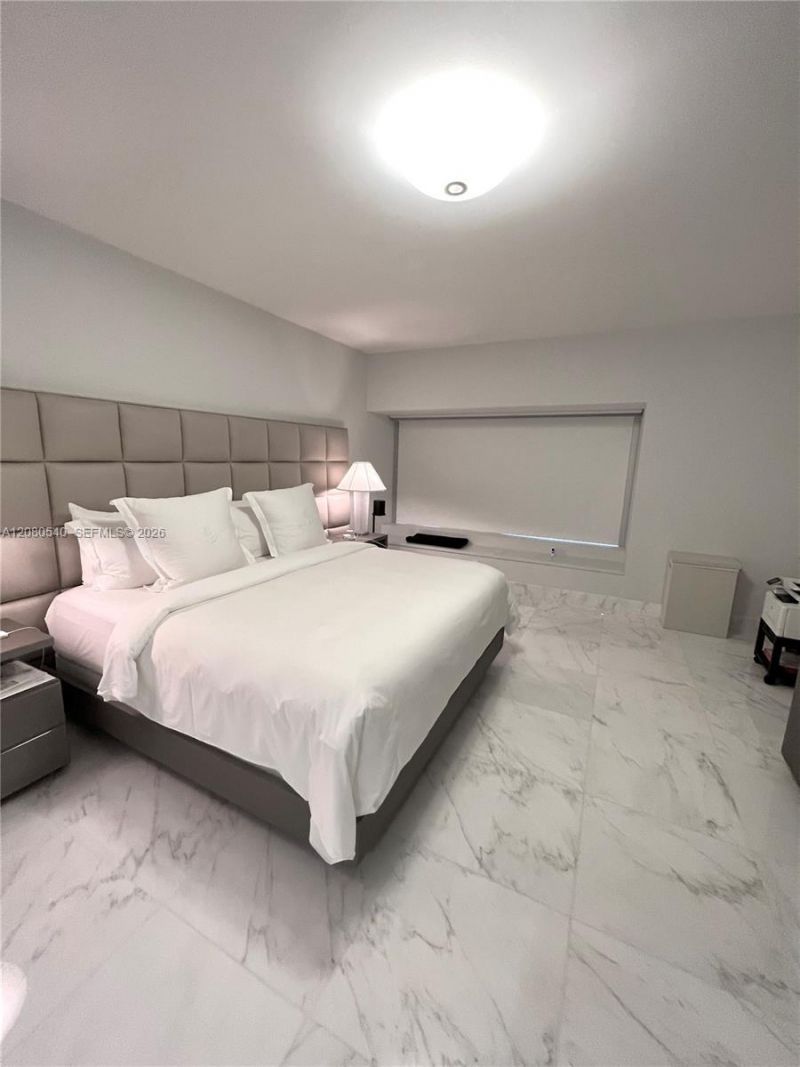 1435 Brickell Ave , Unit 3307, Miami, FL 33131 Photo
