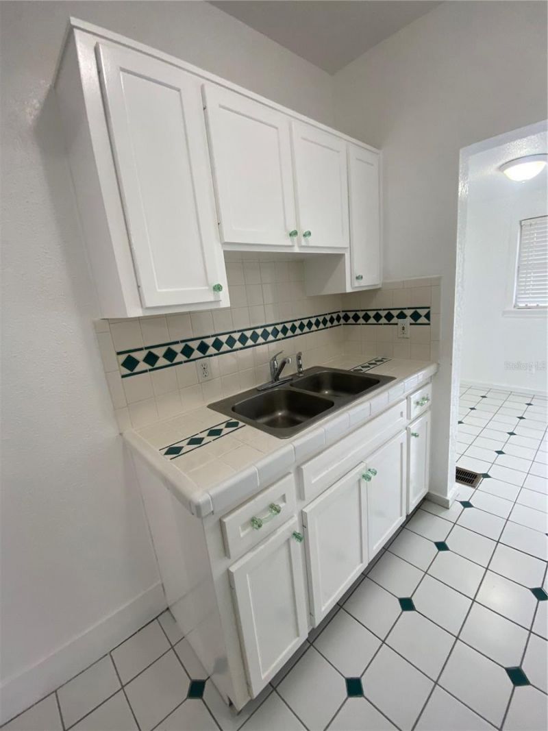 429 Ruth Ln , Orlando, FL 32801 Photo