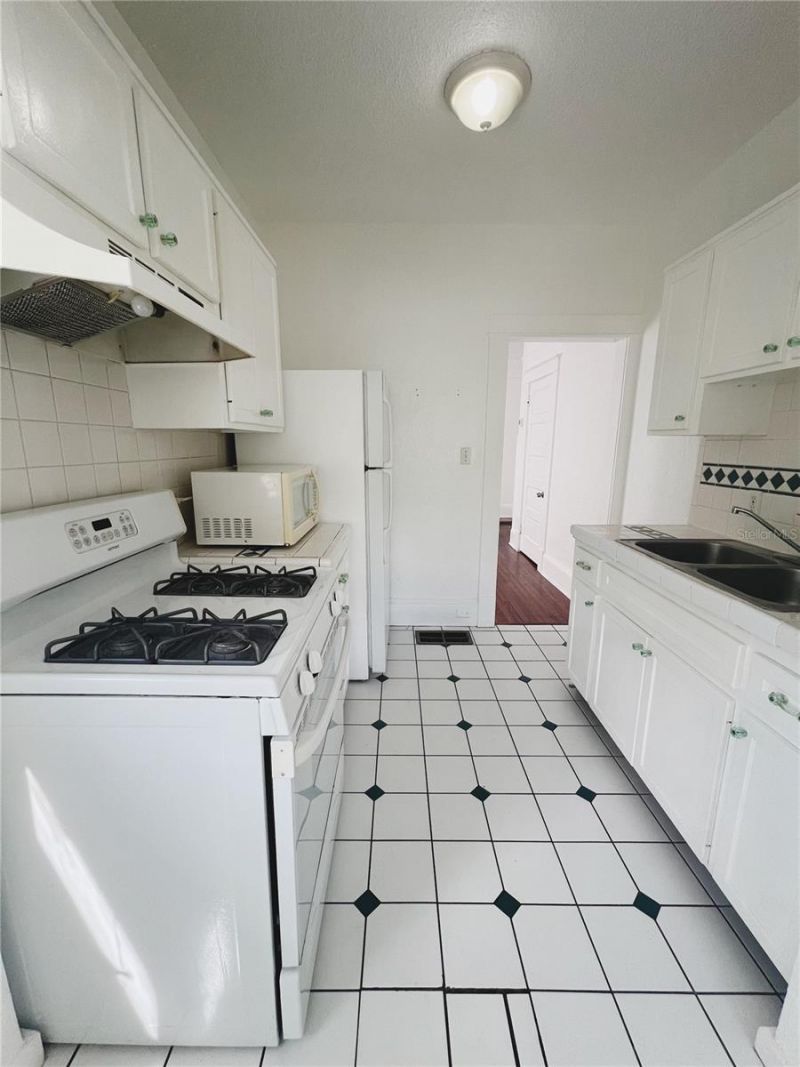 429 Ruth Ln , Orlando, FL 32801 Photo