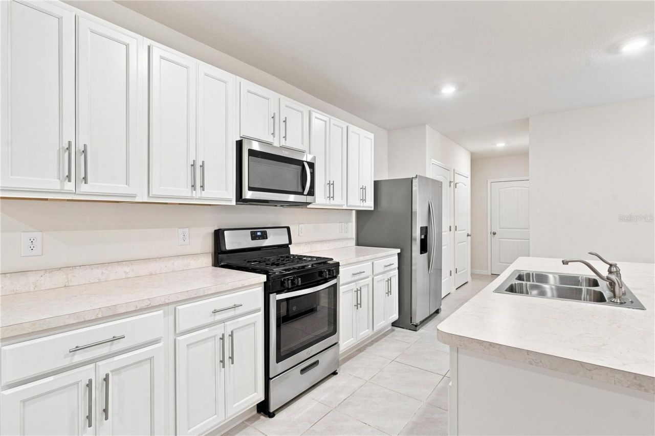 20043 Royal Tern Court, Leesburg, FL 34748 Photo