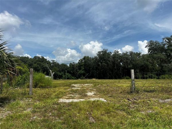 106 PLANET DR , CRESCENT CITY, FL 32112