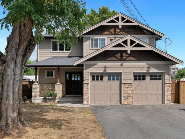 132 Crease Ave , Saanich, BC V8Z 1S7