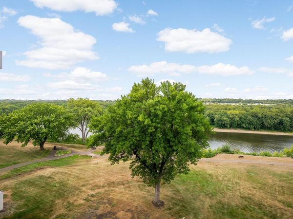 1077 Sibley Memorial Highway , Unit 605, Mendota Heights, MN 55118