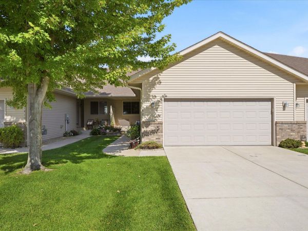 1421 Roberts Road, Buffalo, MN 55313