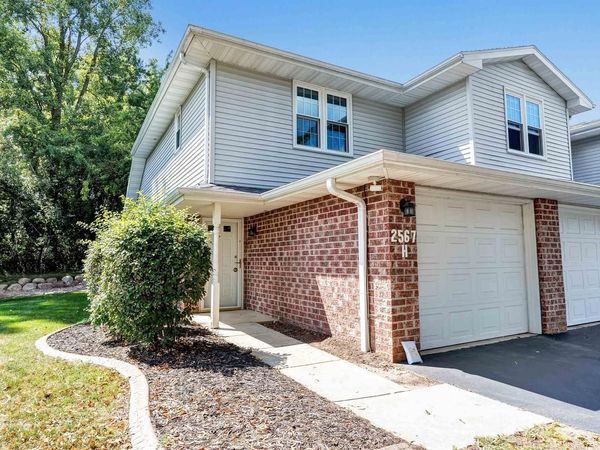 2567 TELLURIDE TRAIL, Green Bay, WI 54313