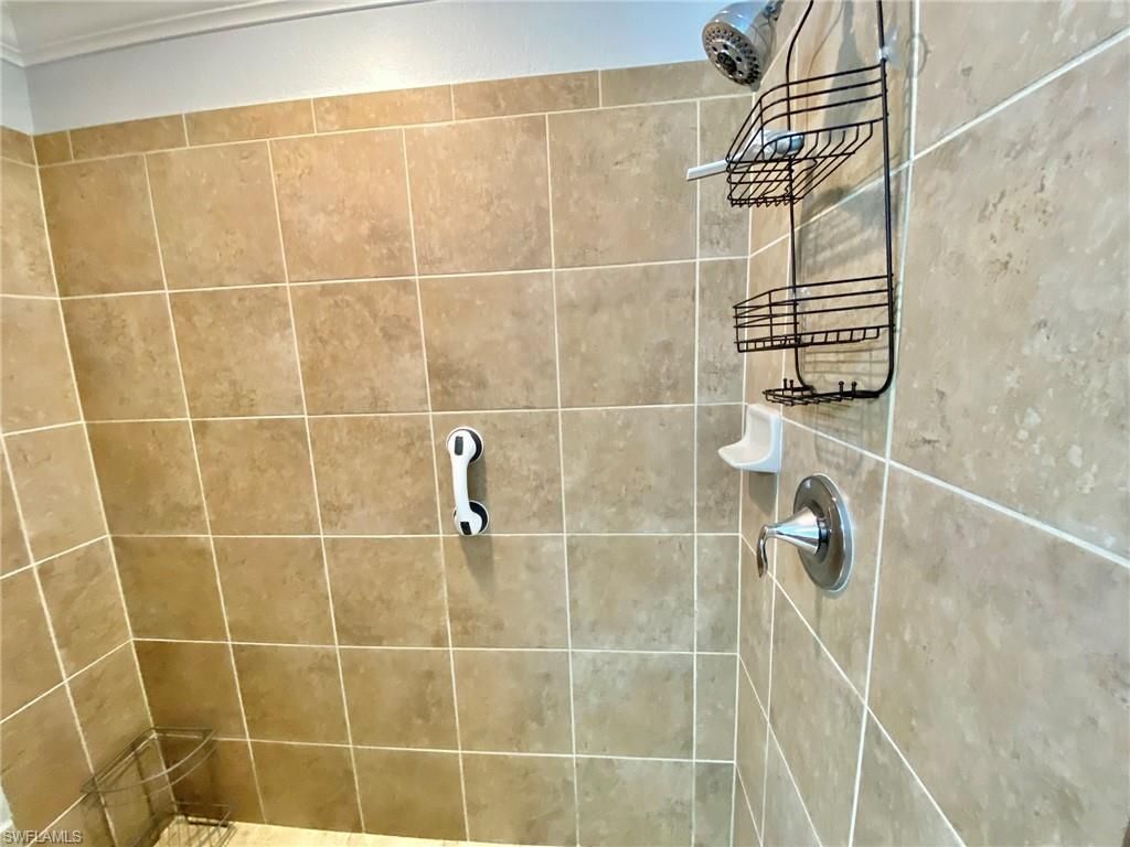 9532 Avellino Way , Unit 2722, Naples, FL 34113 Photo