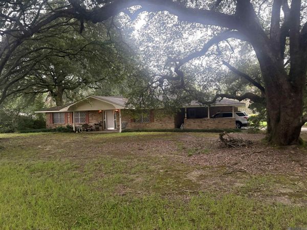 35301 Old State Hwy 16, Denham Springs, LA 70706