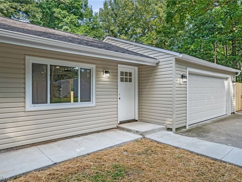 1398 Cordova Avenue, Akron, OH 44320 Photo 3