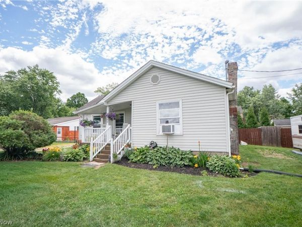 8242-8244 Navarre Road SW, Massillon, OH 44646