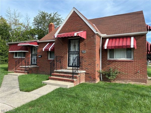 14323 Harvard Avenue , Cleveland, OH 44128