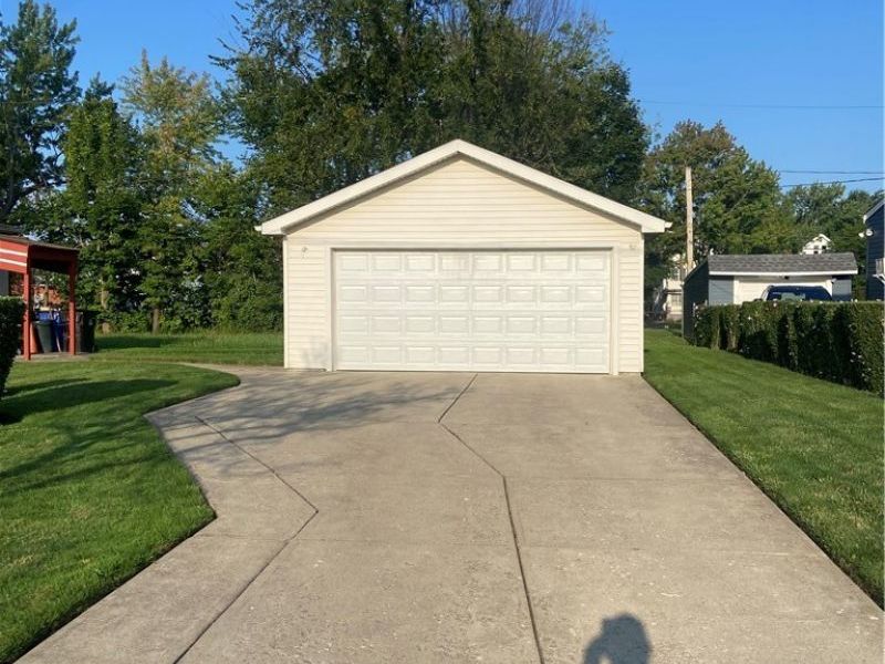 14323 Harvard Avenue, Cleveland, OH 44128 Photo 11