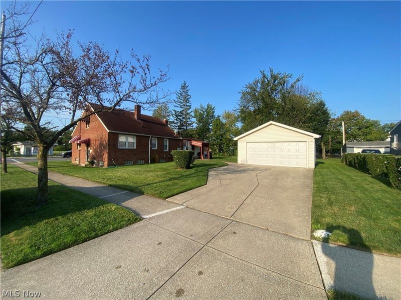 14323 Harvard Avenue, Cleveland, OH 44128 Photo 12