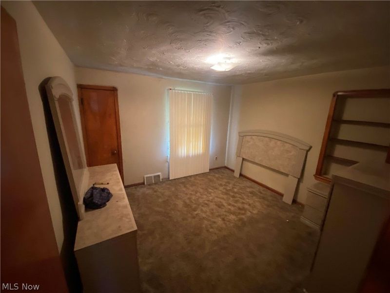 14323 Harvard Avenue, Cleveland, OH 44128 Photo 19