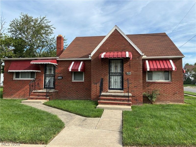 14323 Harvard Avenue, Cleveland, OH 44128 Photo 2